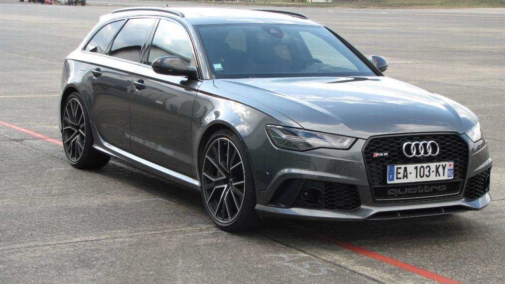 645816AUDIBA118098.jpg