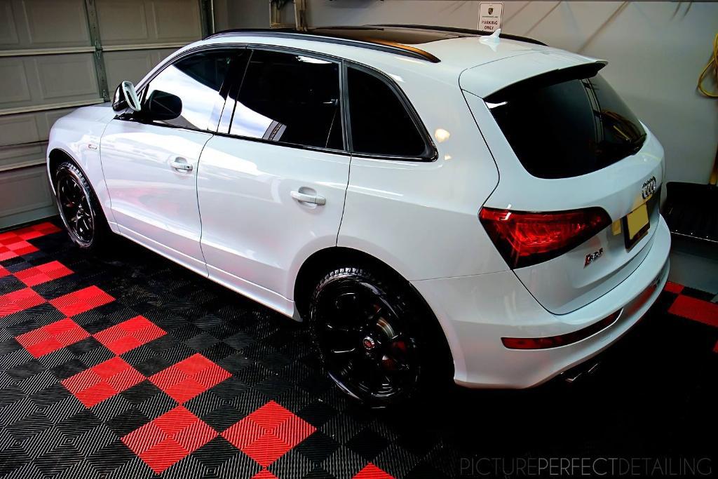 647138AUDISQ51518.jpg
