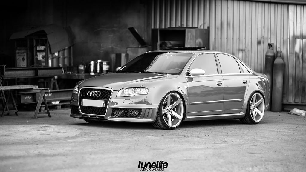 647534AUDIRS41407.jpg
