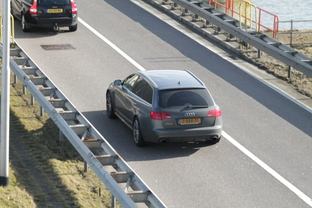 647613RS61618.jpg