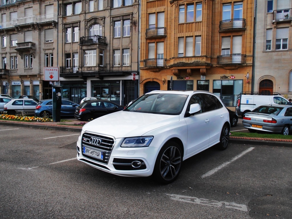647846AUDISQ51124.jpg