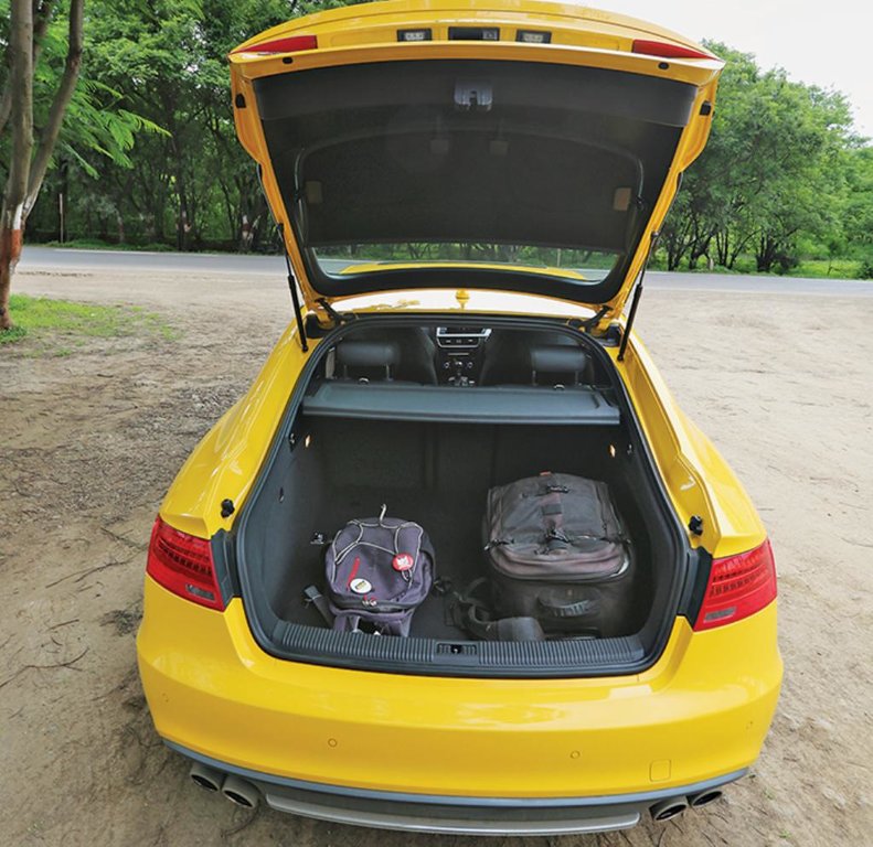 648929848S5SPORTBACK.jpg