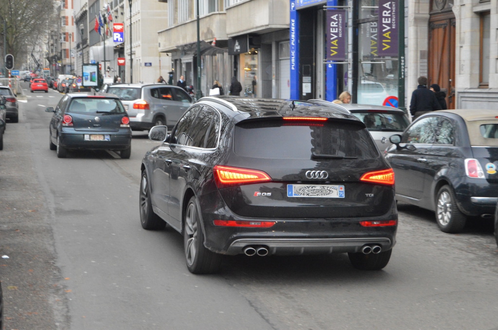 650382AUDISQ51467.jpg