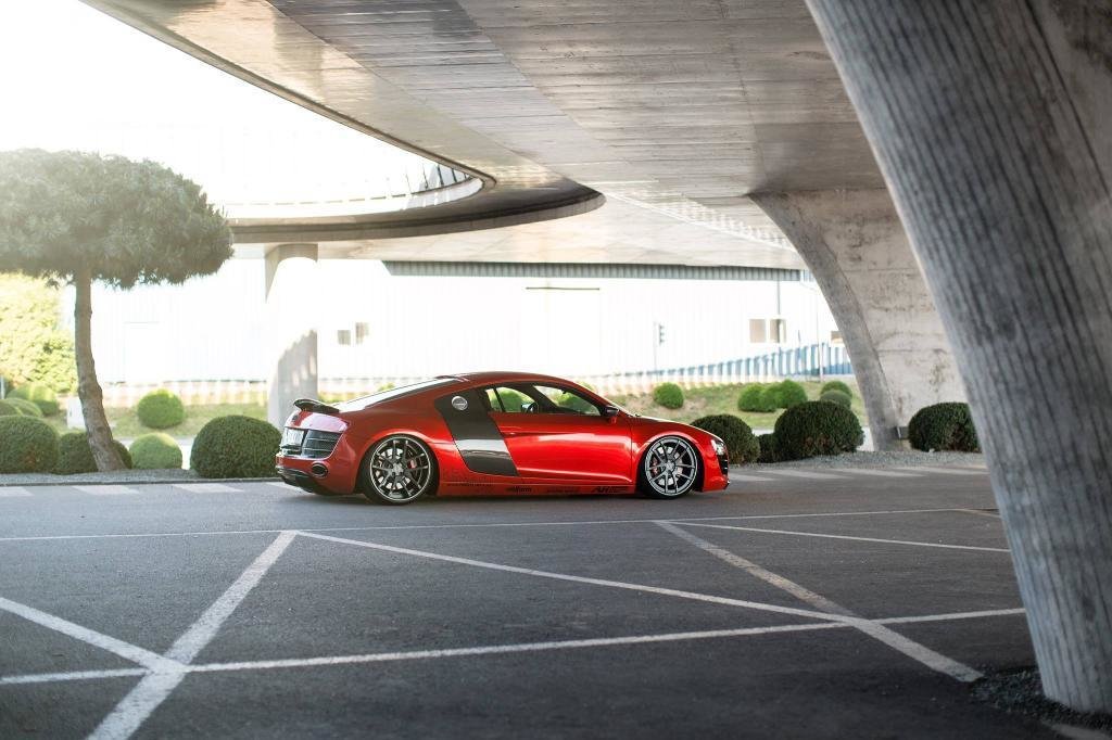 6521291823AUDIR8V10.jpg