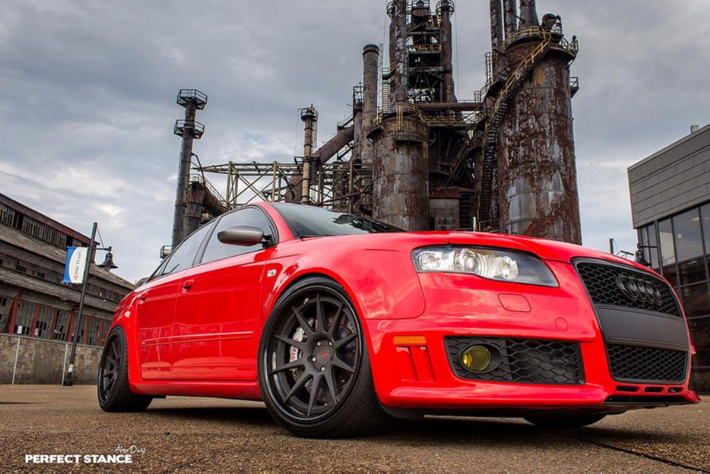 652976AUDIRS41296.jpg