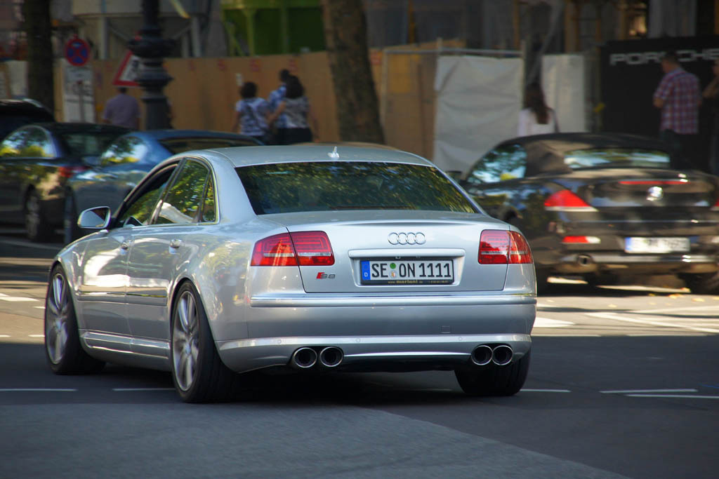 653819775S8D3.jpg