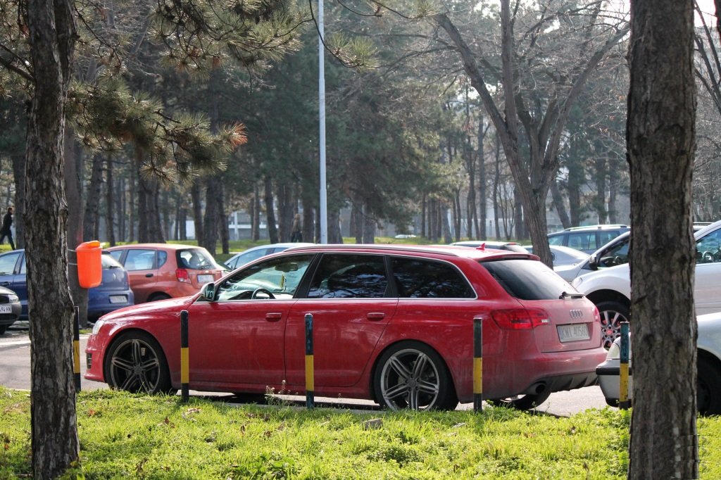 654617RS61050.jpg