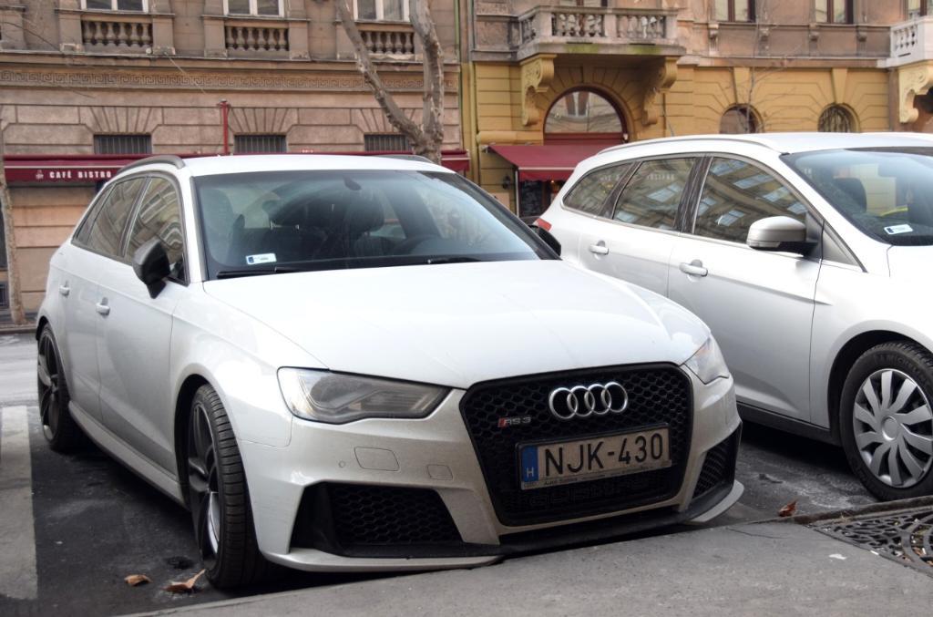 655319RS38V1912.jpg
