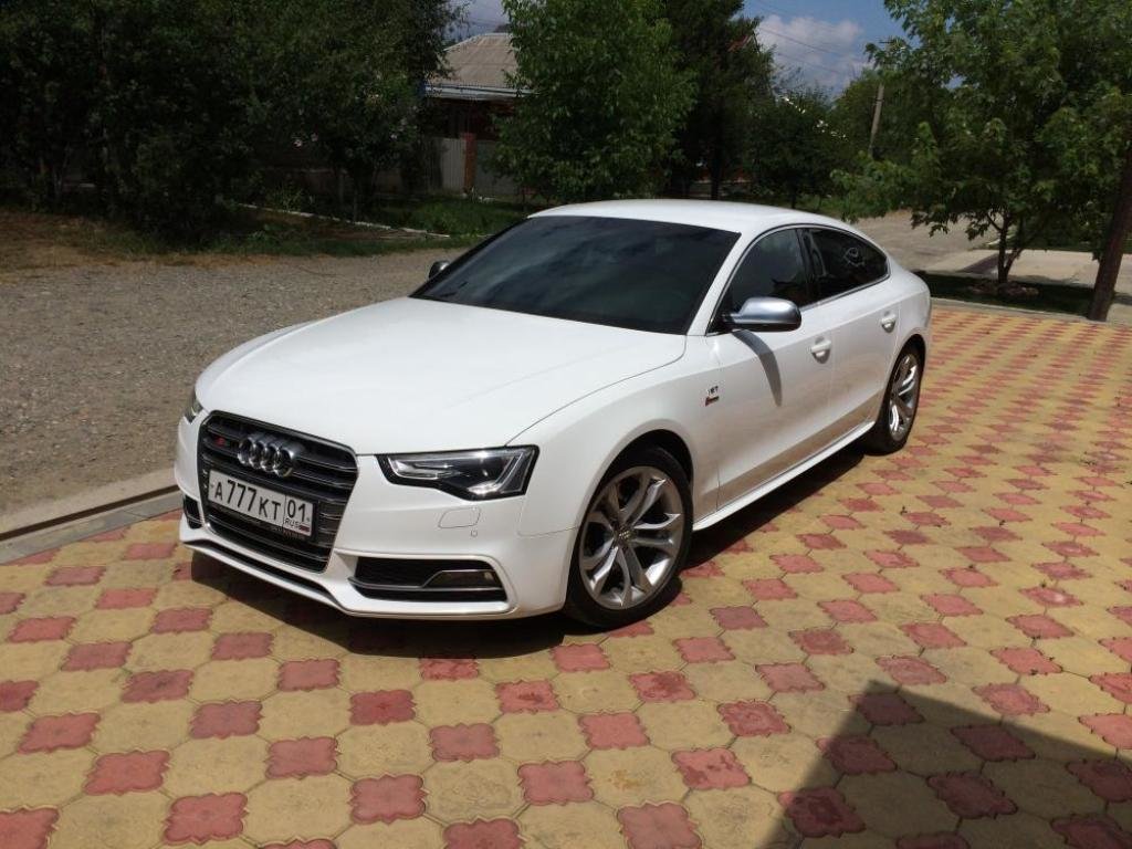 655892529S5SPORTBACK.jpg