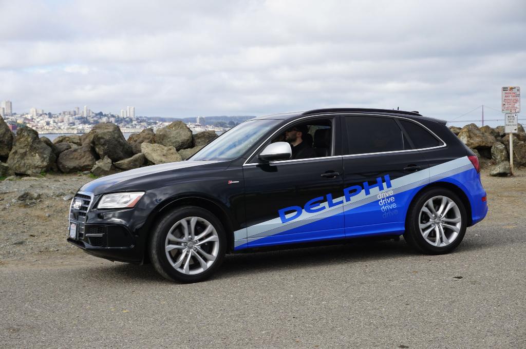 656603AUDISQ51553.jpg
