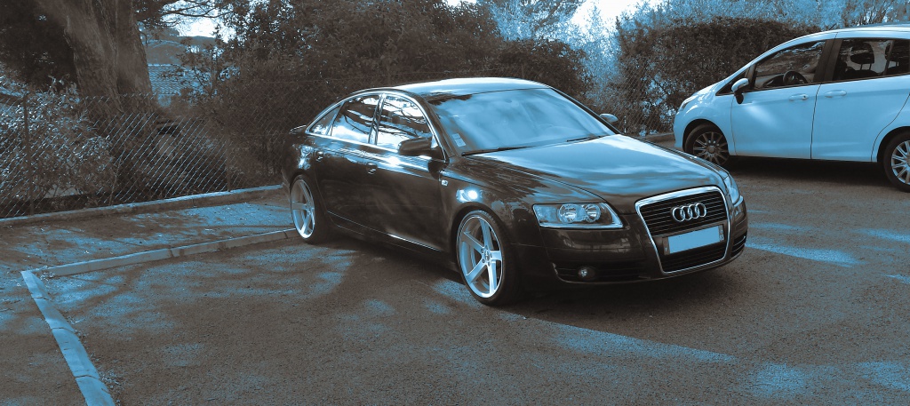 657168audipazbleu.jpg