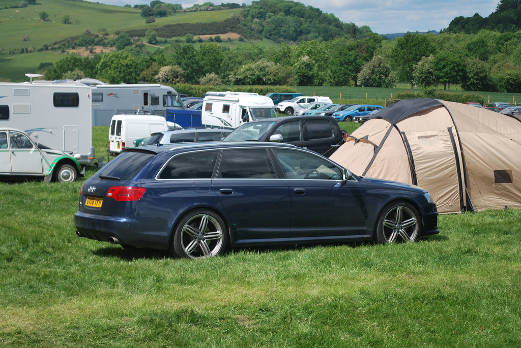 657216RS6ESQUIROU072.jpg