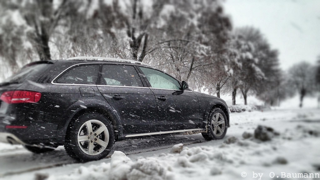 657242529AUDIA4ALLROAD.jpg