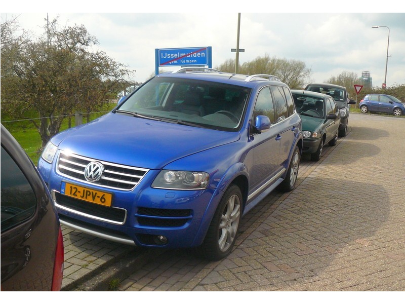 657870W12TOUAREG222ESQUIROU.jpg