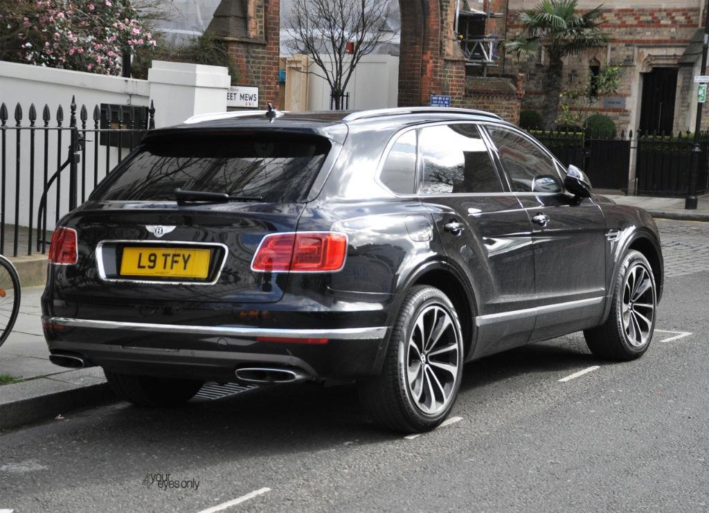 658657BENTAYGA0470.jpg