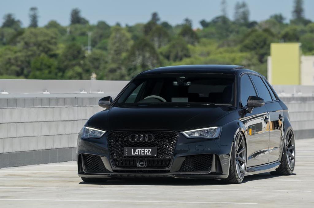 659545RS38V2028.jpg