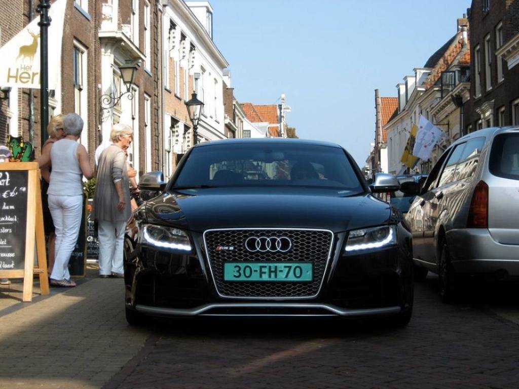 662087AUDIRS51029.jpg