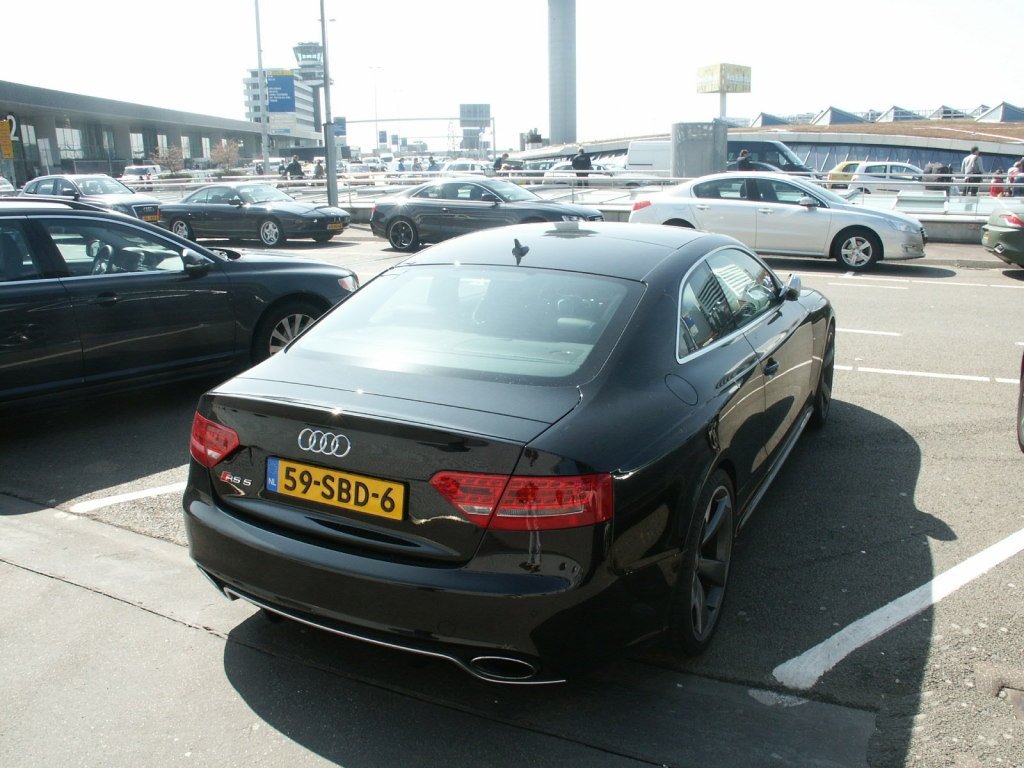 662345AUDIRS5899.jpg