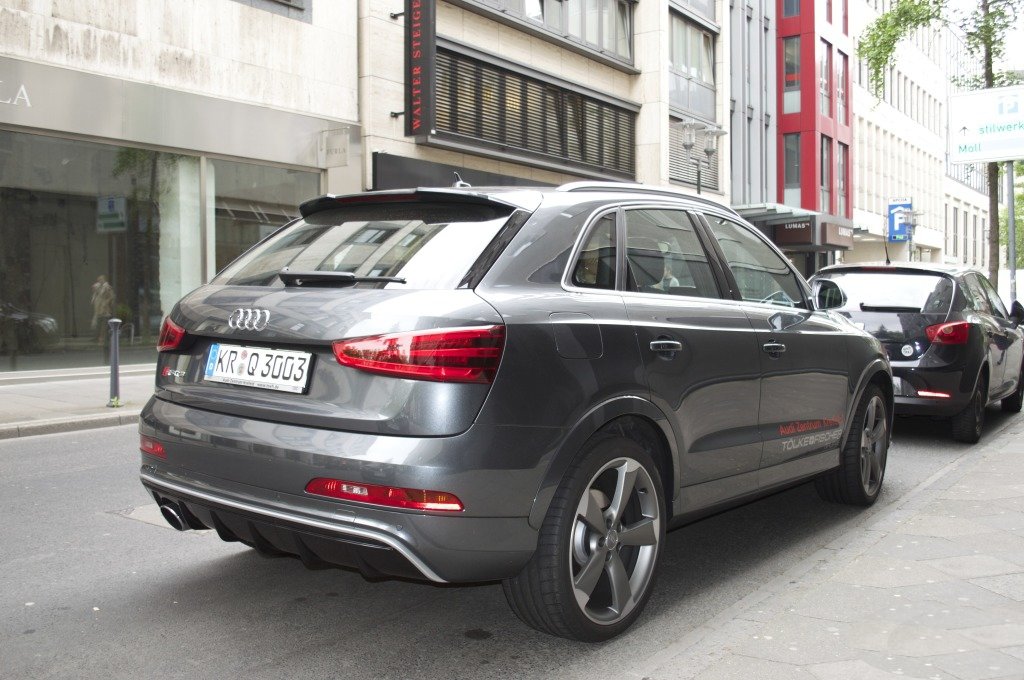 662592RSQ3389.jpg