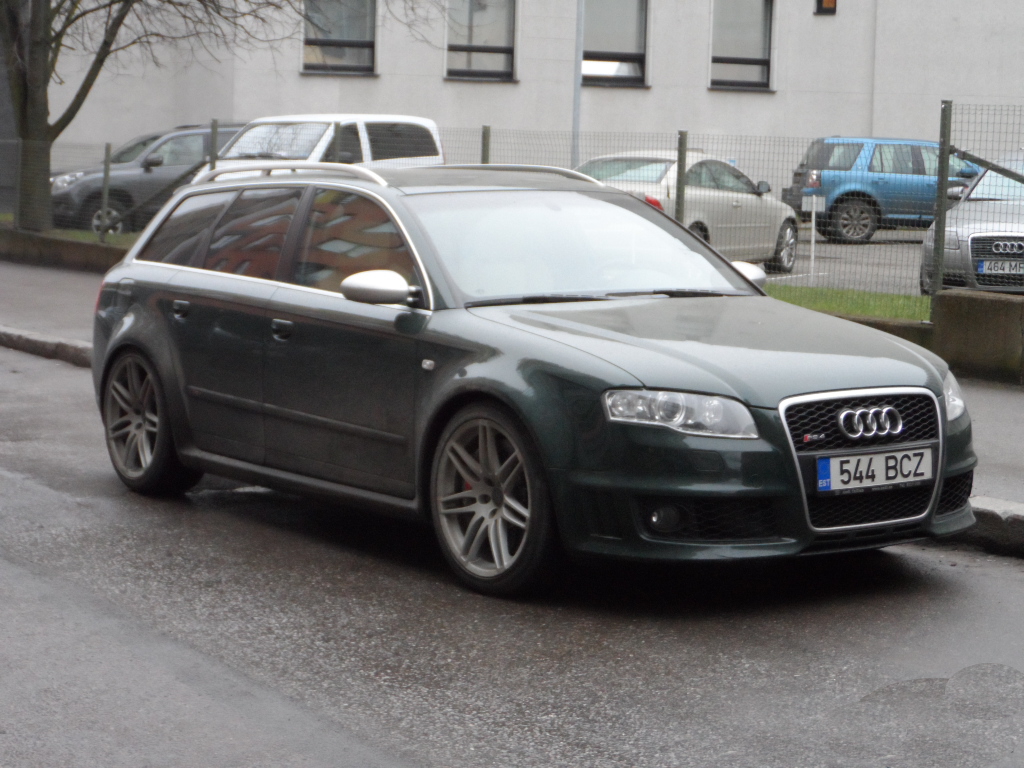 662815AUDIRS41114.jpg