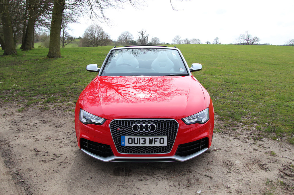 664713193RS5CABRIOLET.jpg