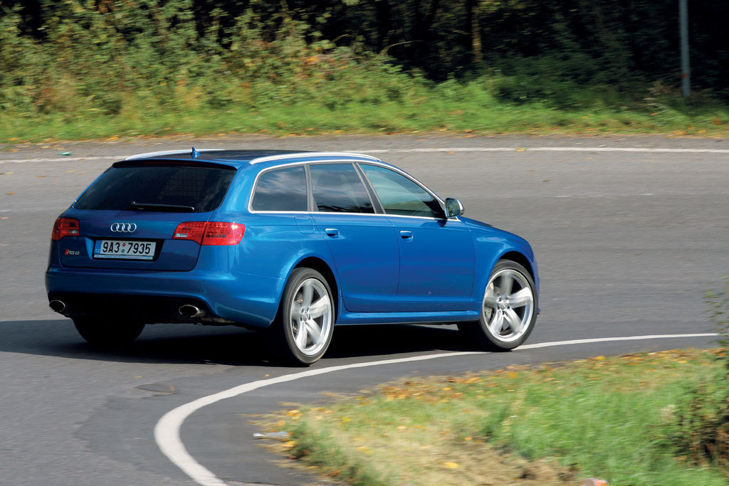 665654RS6ESQUIROU183.jpg