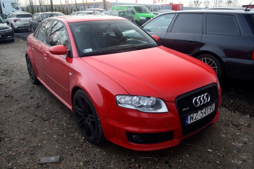 666765AUDIRS43128.jpg