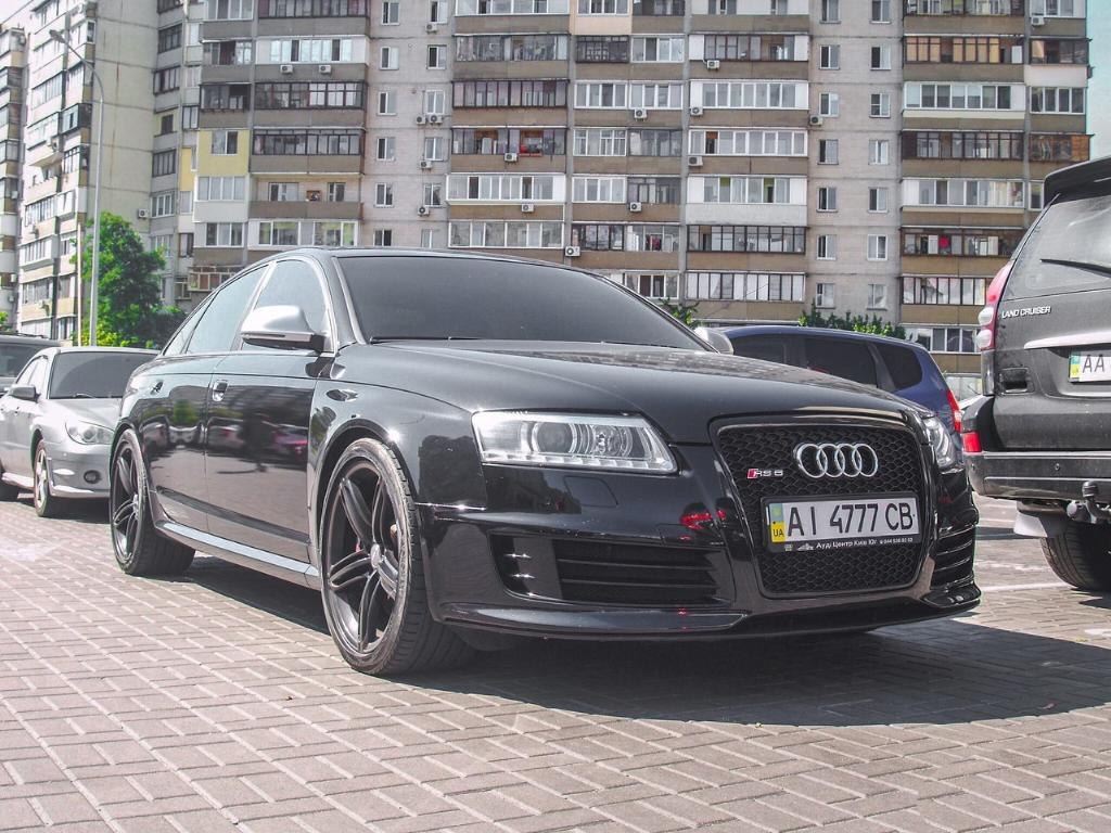 667242RS62323.jpg