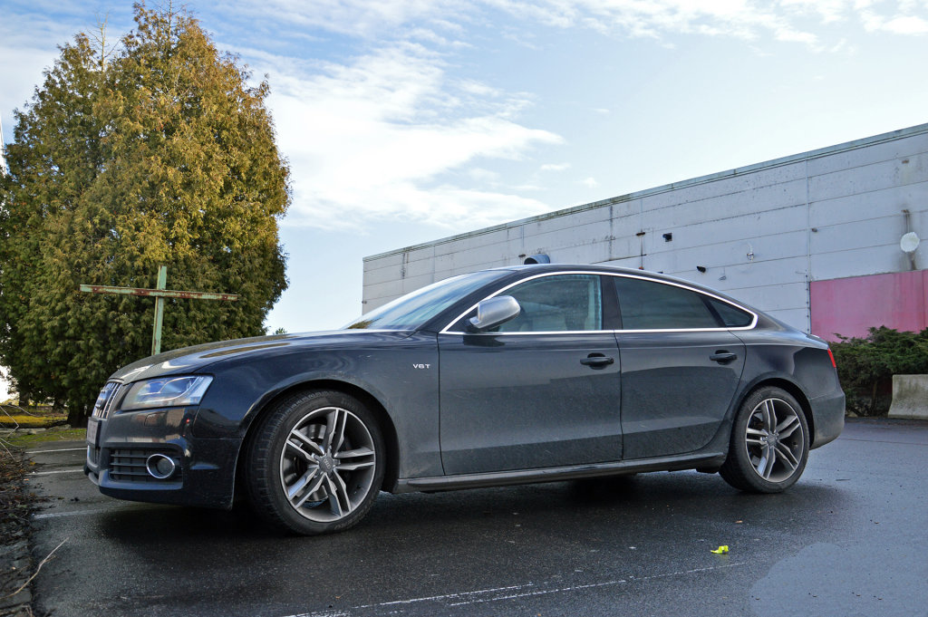 667389185S5SPORTBACK.jpg