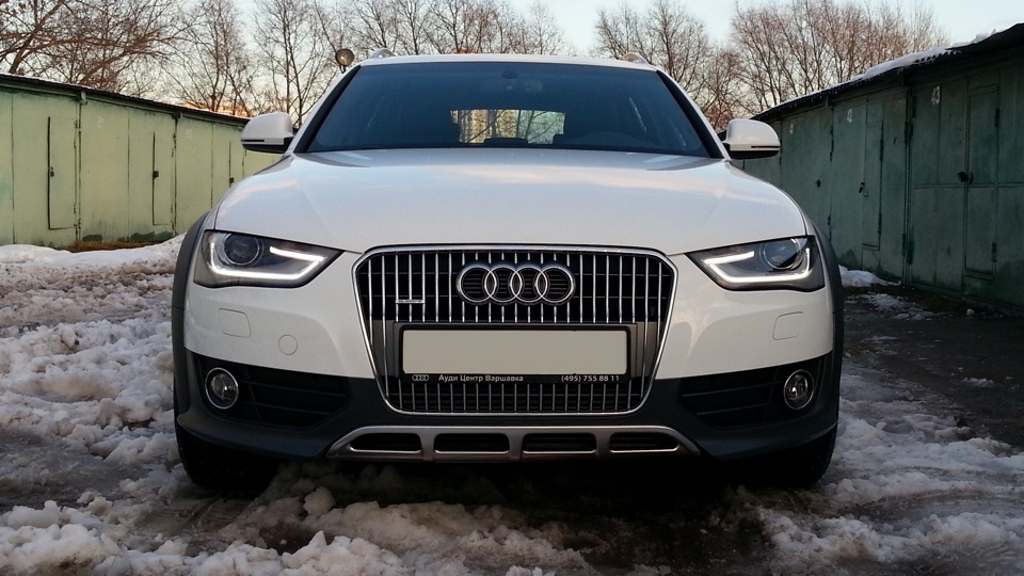 667541527AUDIA4ALLROAD.jpg