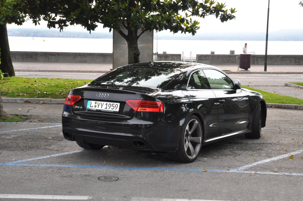 669475AUDIRS51058.jpg