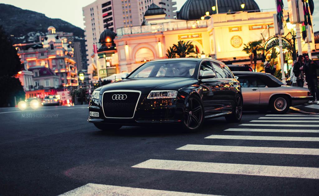 669802RS6637.jpg