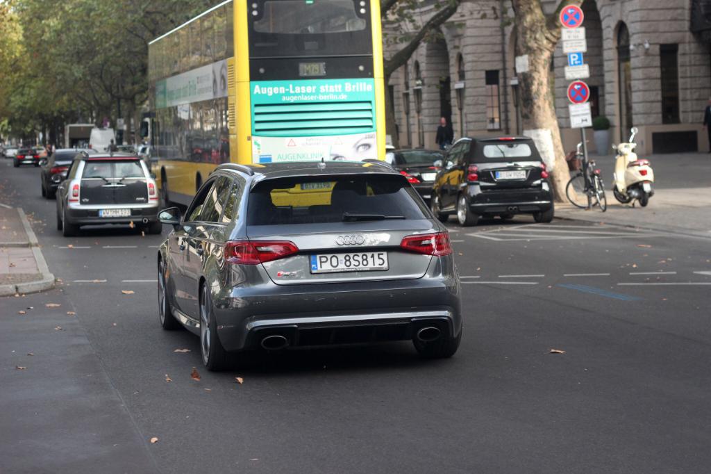 673228RS38V1528.jpg