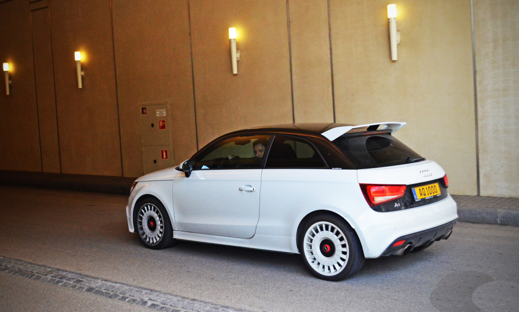 673371A1QUATTRO433.jpg