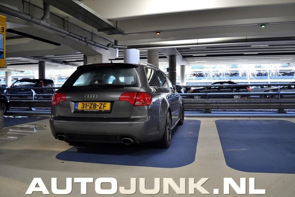 673521AUDIRS41764.jpg