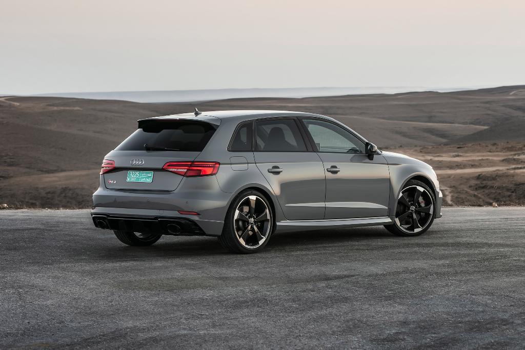 674672RS38V2194.jpg