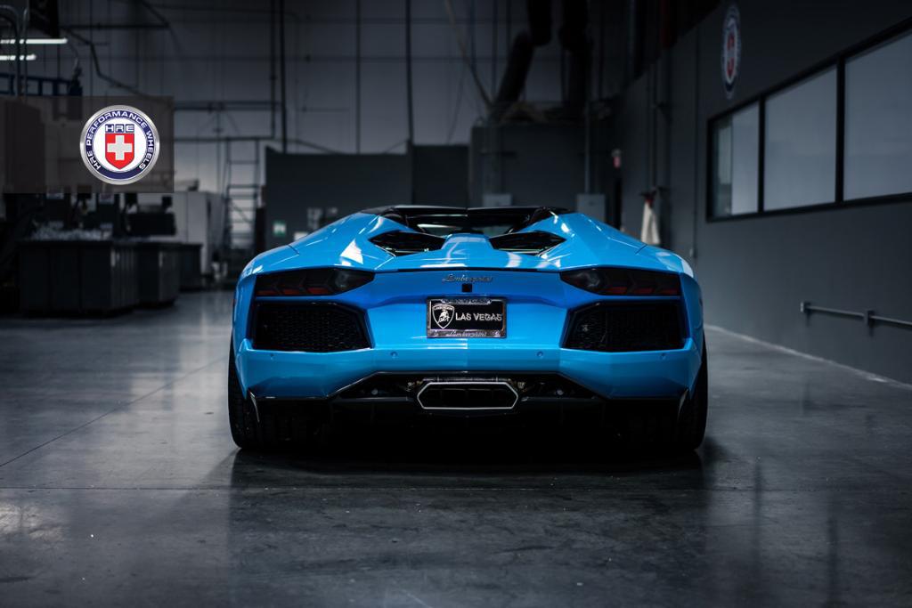 6751481083LAMBORGHINIAVENTADOR.jpg