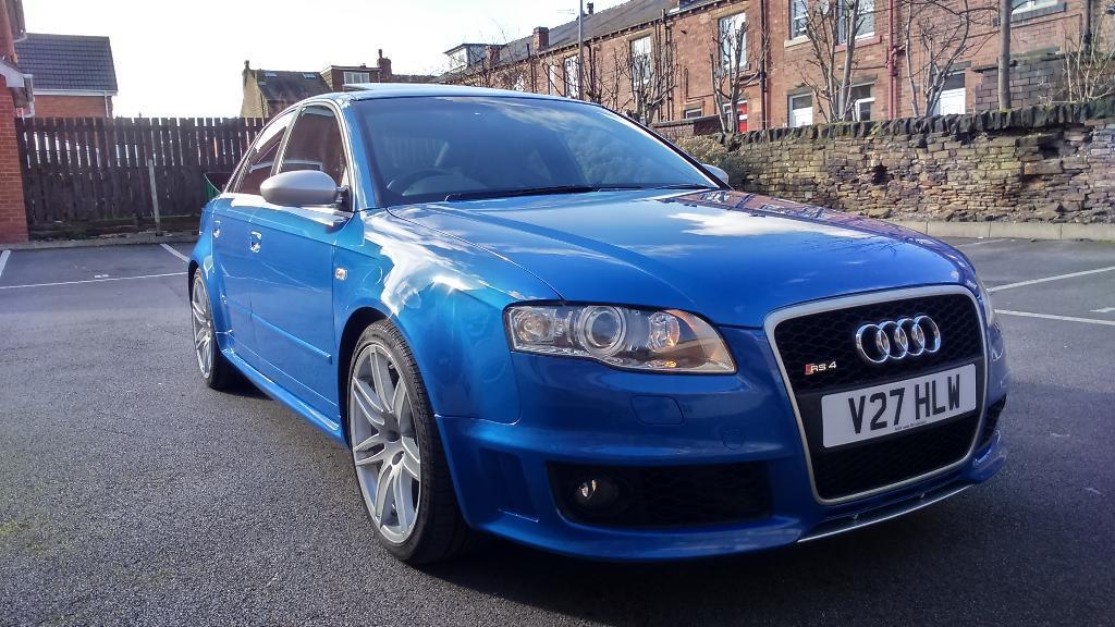 675883AUDIRS43245.jpg