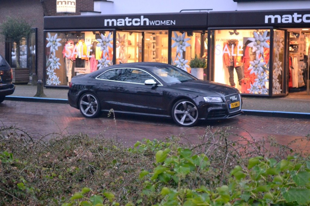 676120AUDIRS5738.jpg