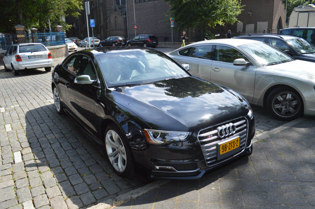 676775906S5.jpg