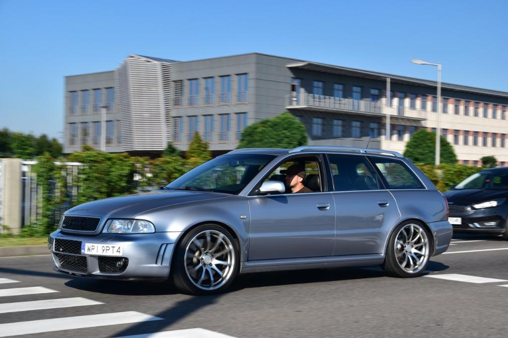 677193AUDIRS4B50247.jpg