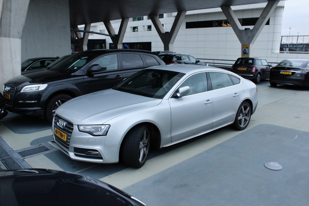 678146436S5SPORTBACK.jpg