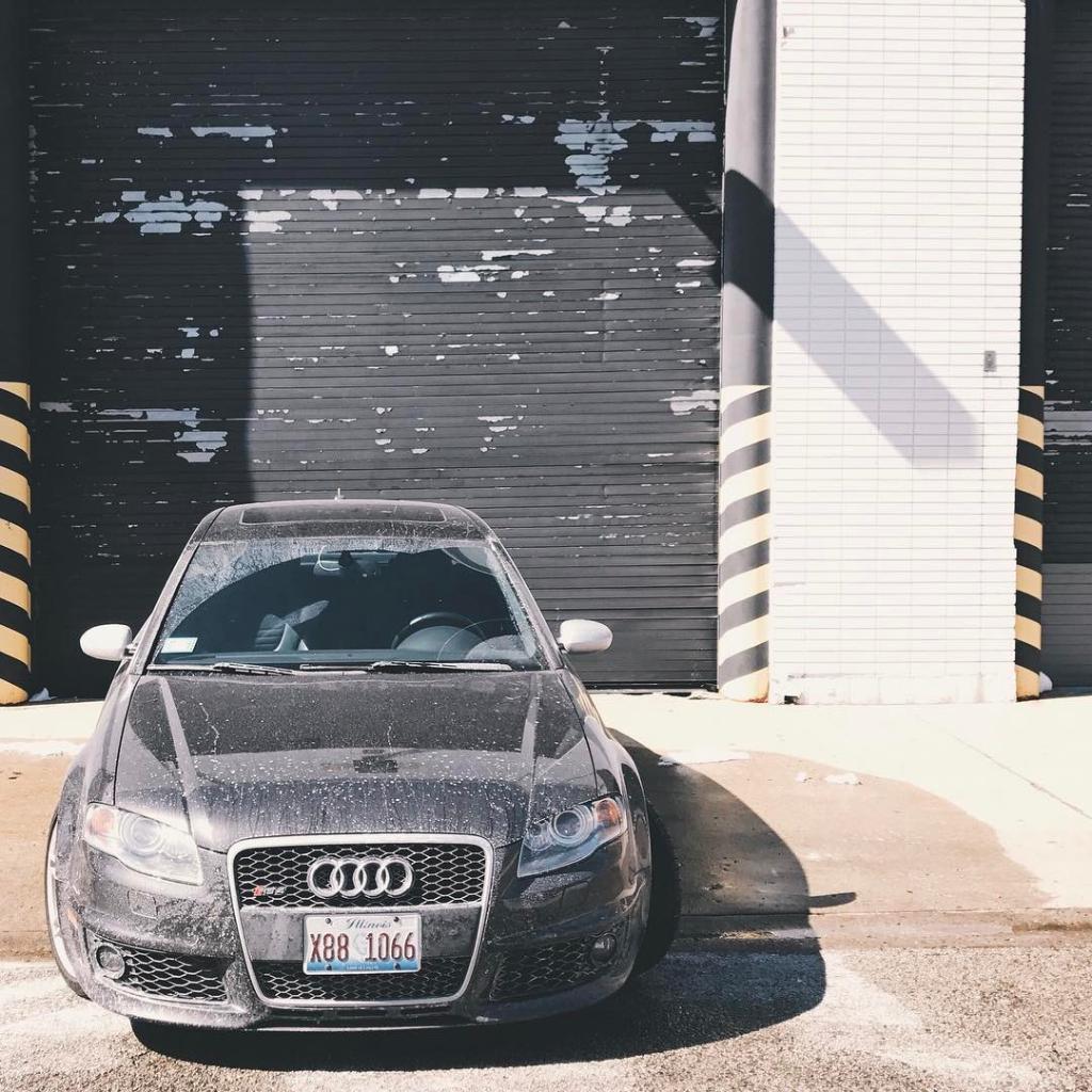 678649AUDIRS43427.jpg