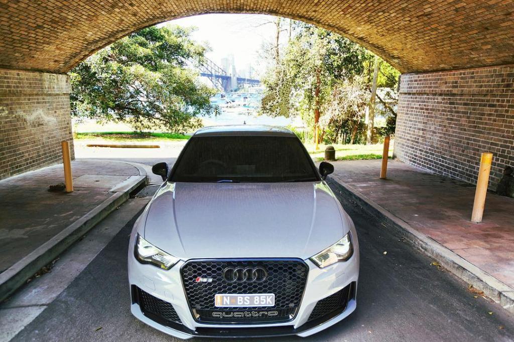 679516RS38V1611.jpg