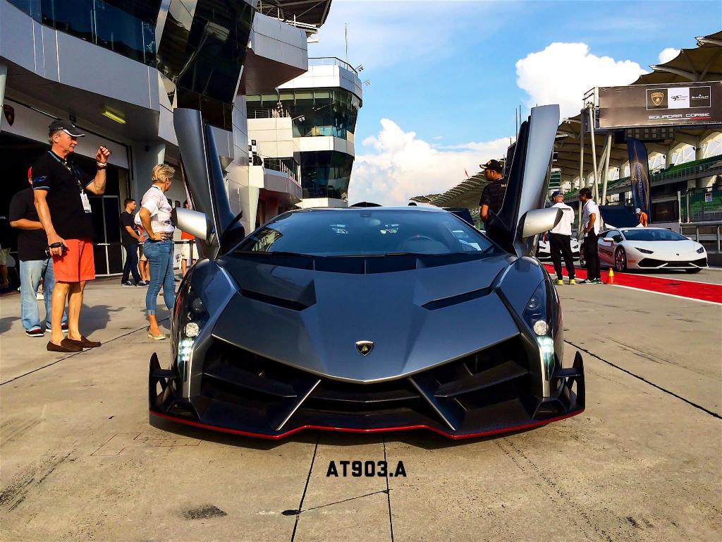 679697VENENO86.jpg