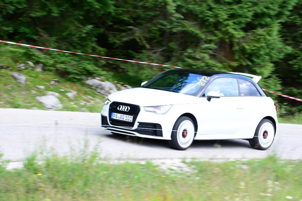 6815321271QUATTROLEGENDE2017.jpg