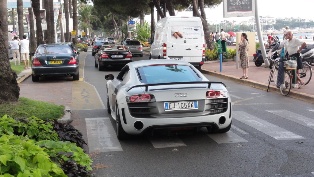 682316R8GT1096.jpg