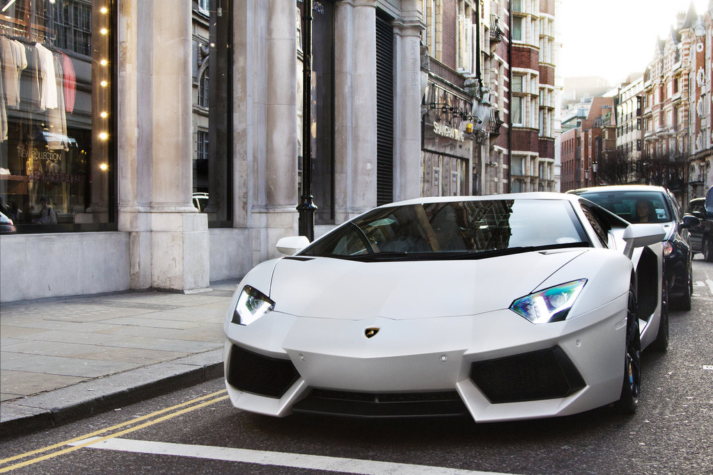 682423250LAMBORGHINIAVENTADORESQUIROU.jpg