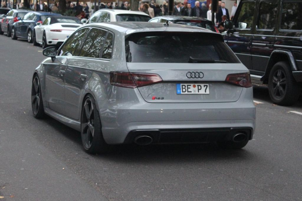 682721RS38V3223.jpg