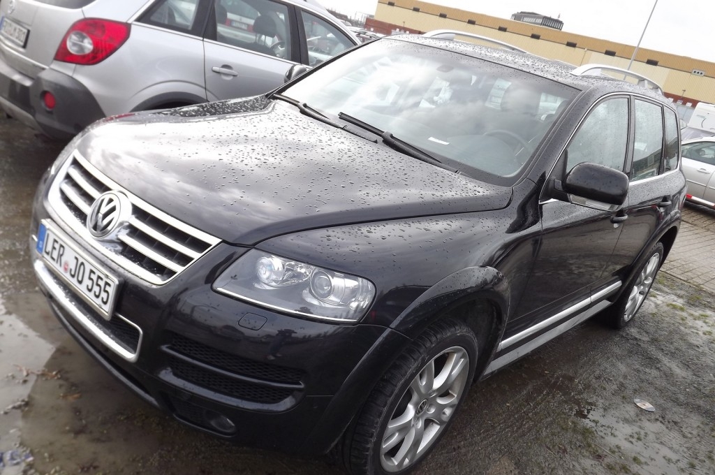 682838TOUAREGV12310112ESQUIROU005.jpg
